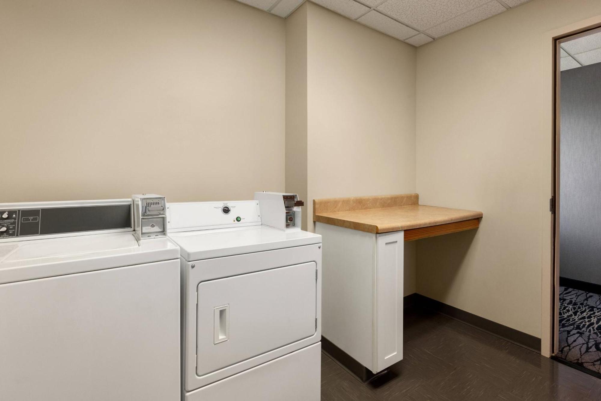Fairfield Inn & Suites Jacksonville West/Chaffee Point Eksteriør bilde